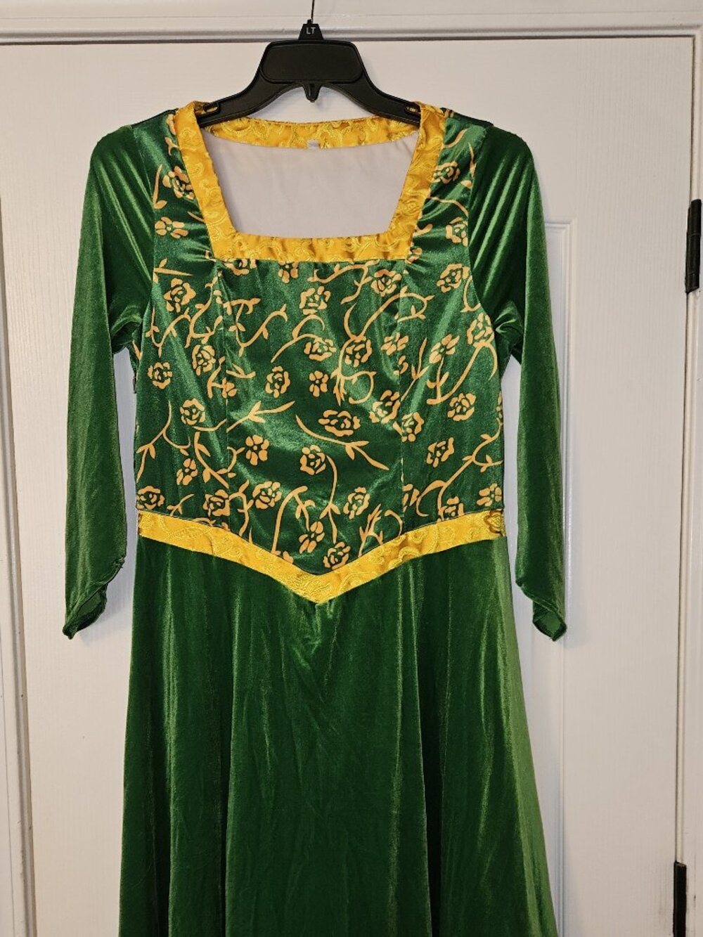 Princess Fiona Costume Dress from Shrek Size Large